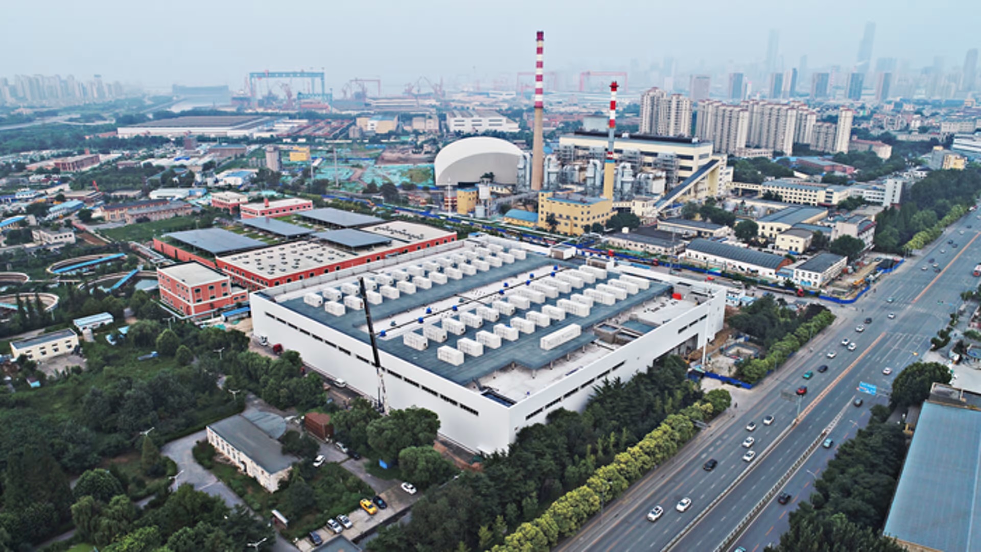 Dalian Flow Battery Energy Storage Peak-shaving Power Station. Kredit: DICP.