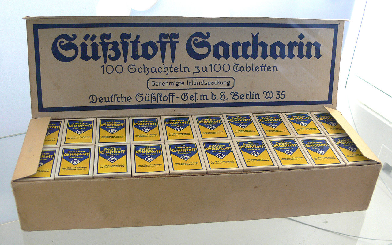 Historické balení sacharinu (Muzeum cukru, Berlín)