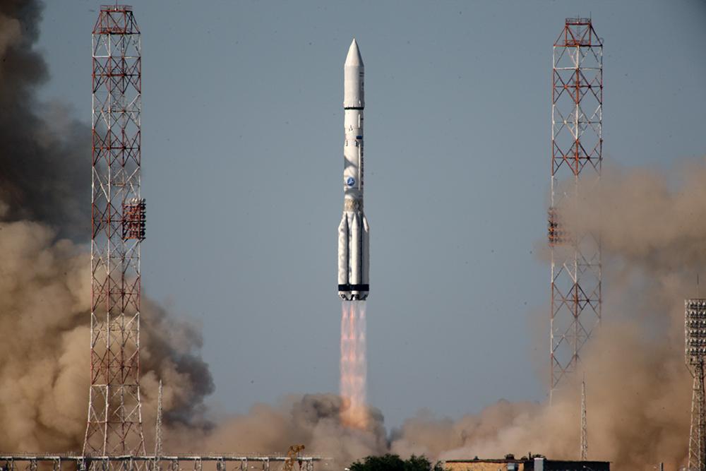 Start rakety Proton (zdroj ILS).