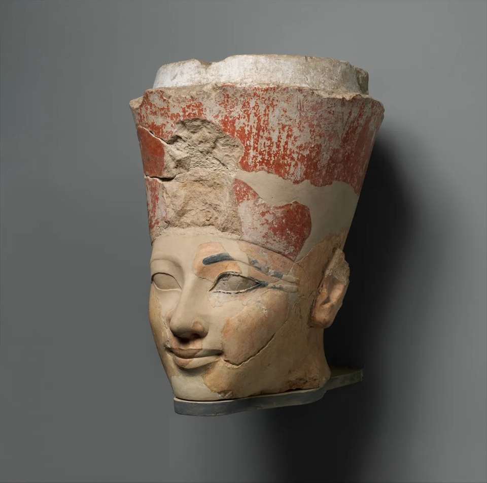 Hlava sochy Hatšepsut z Dér el-Bahrí. Kredit: Metropolitan Museum of Art, Rogers Fund, 1931.