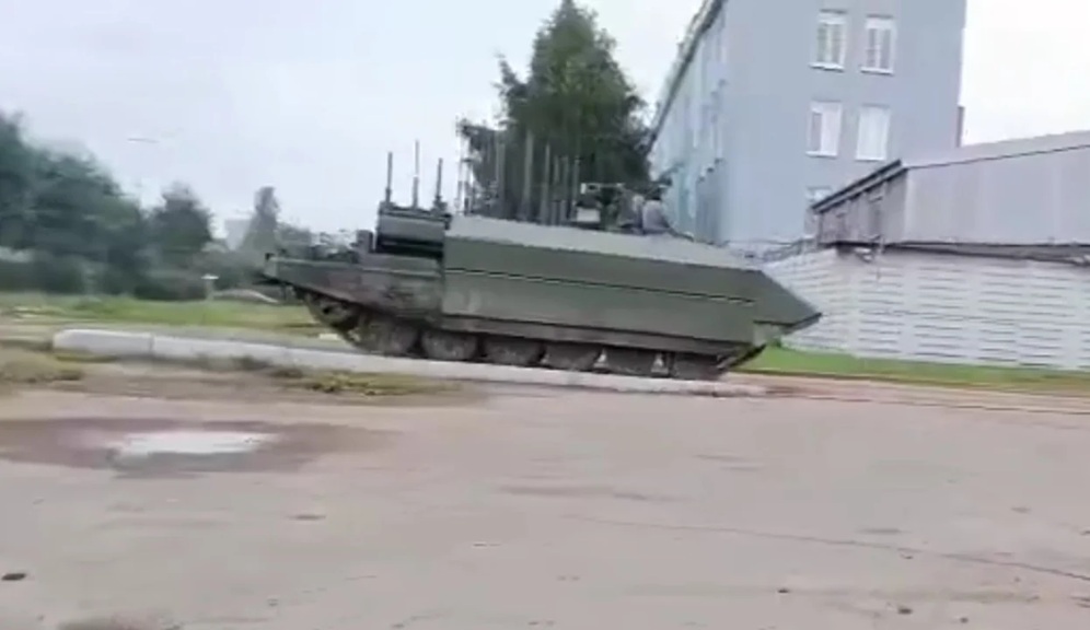 Velitelské vozidlo systému Šturm. Kredit: screenshot/Youtube.