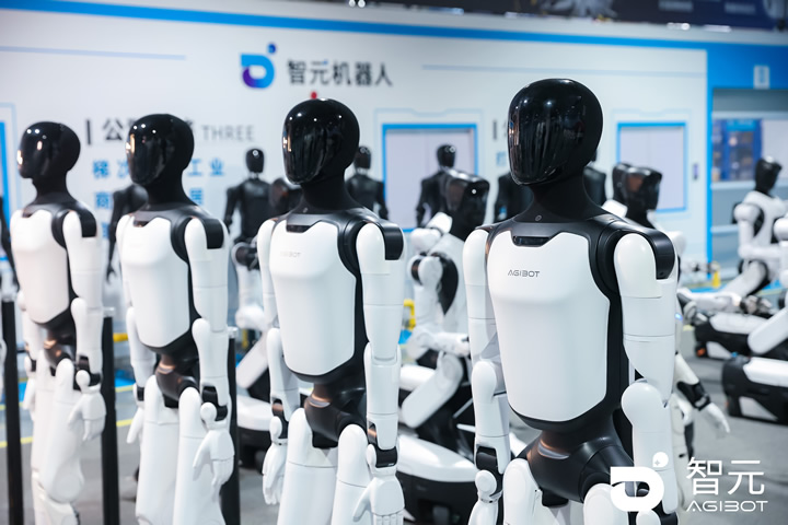 AgiBot přechází na masovou výrobu. Kredit: AgiBot.