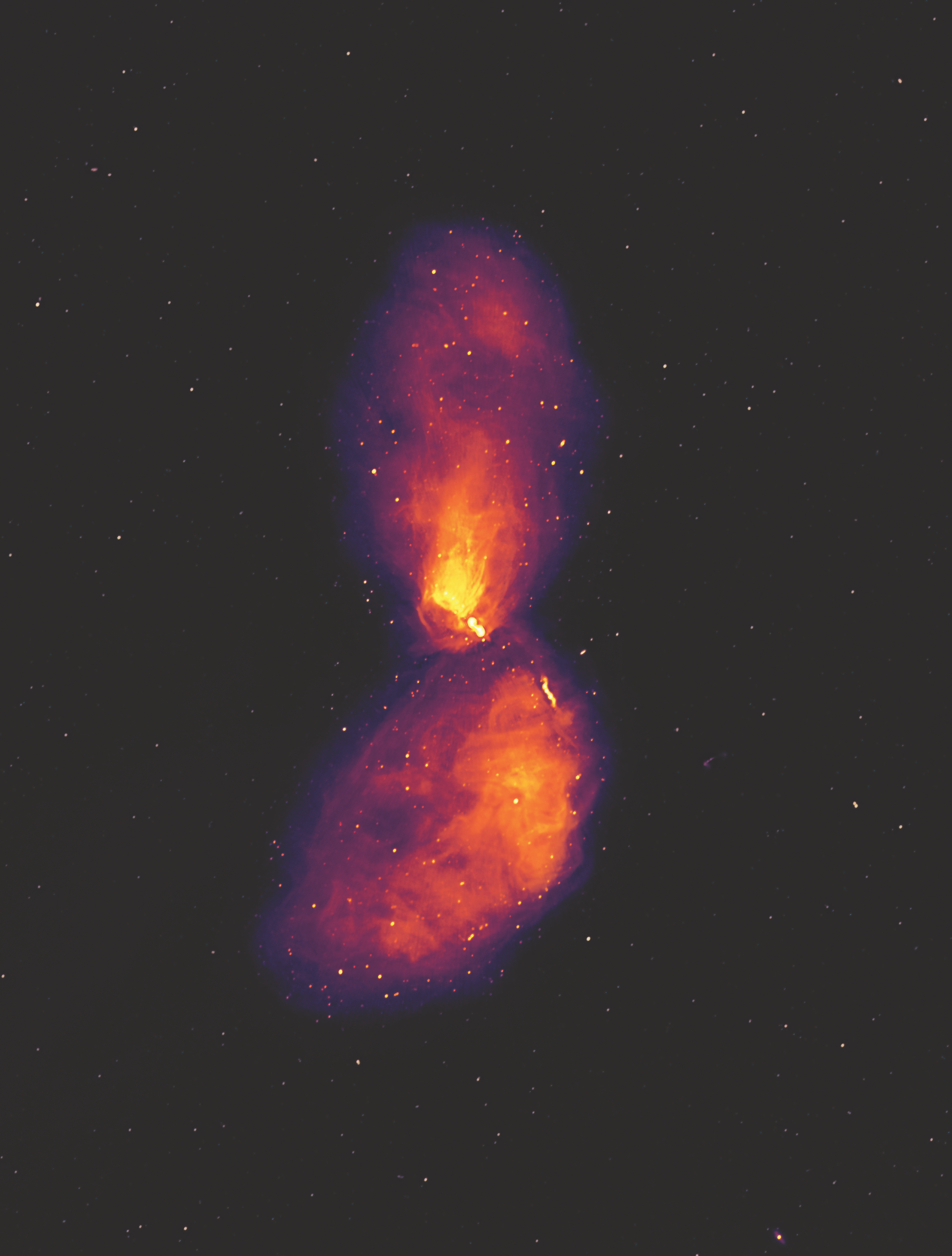 Nový snímek rádiových bublin galaxie Centaurus A. Kredit: Ben McKinley, ICRAR/Curtin & Connor Matherne, Louisiana State University.