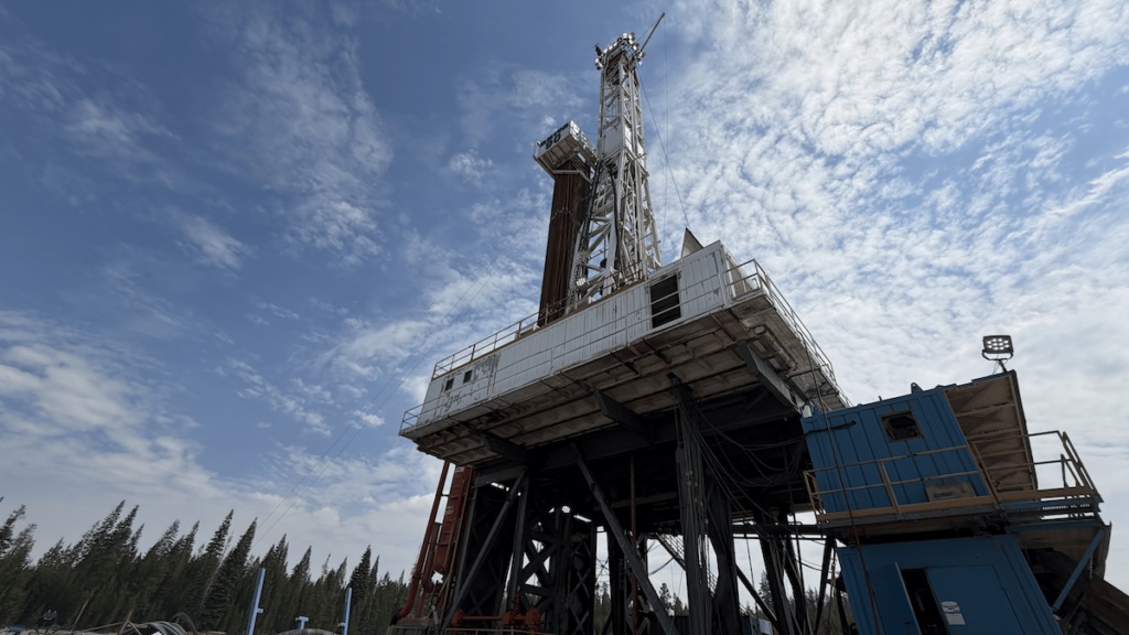 Geotermální vrt Athena. Kredit: Mazama Energy.