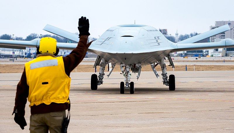 Stingray na zemi. Kredit: U.S. Navy / Boeing.