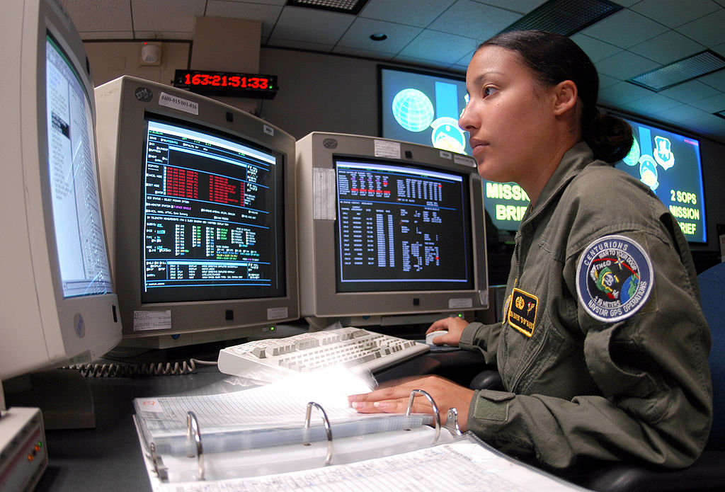 Služba při obraně satelitů, Schrieverova letecká základna. Kredit: US Air Force.