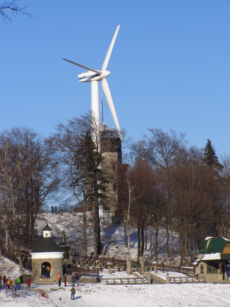 V současné době je nejdéle fungující větrná turbína na Hostýně (foto Daniel Baránek).