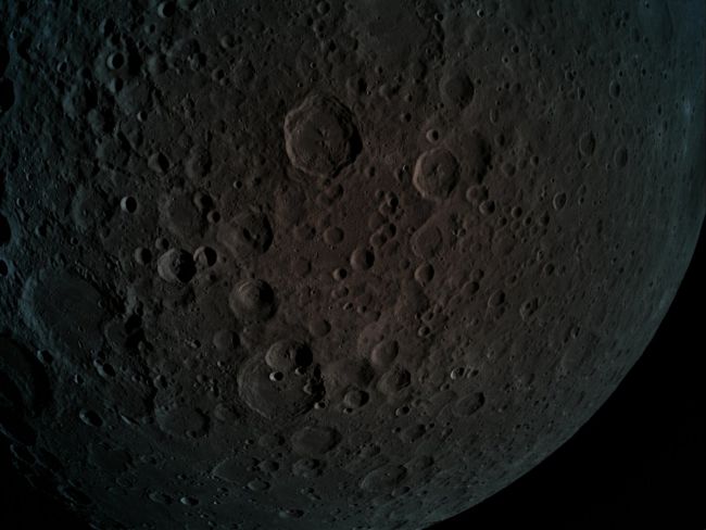 Odvrácena strana Měsíce na fotografii sondy Beresheet (zdroj SpaceIL).