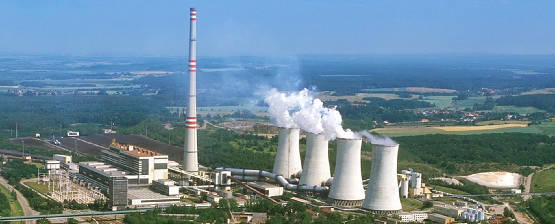 Kdy Česká republika opustí uhlí, je stále otevřená otázka. Uhelná elektrárna Počerady (zdroj ČEZ).