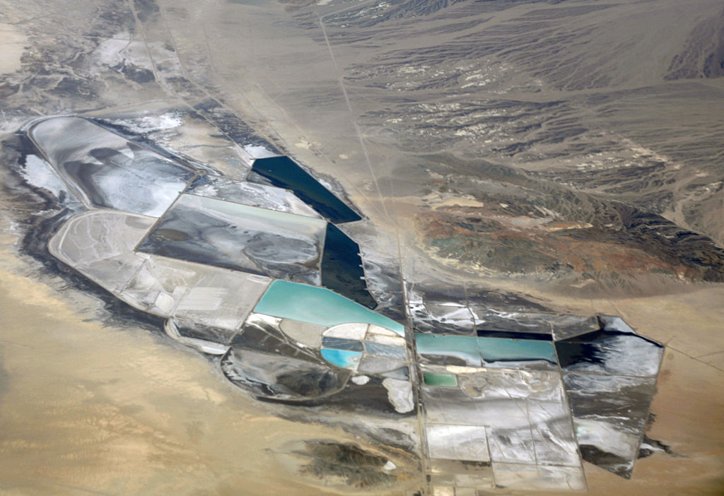 Těžba lithia v Silver Peak, Nevada, USA. Kredit: Doc Searls / Wikimedia Commons