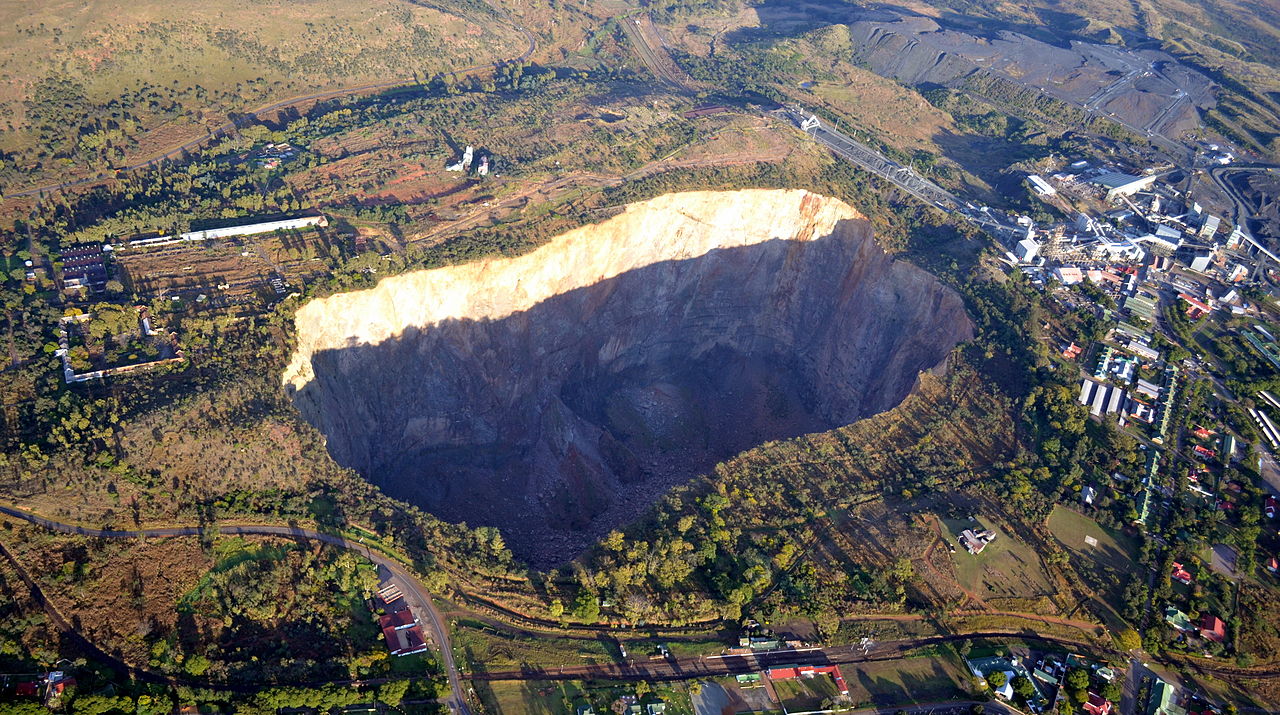Diamantový důl Cullinan. Kredit: Paul Parsons / Wikimedia Commons.