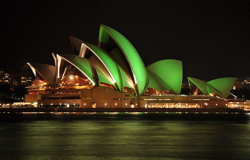 Opera v přístavu města Sydney super, místní voda nic moc. Kredit: Mike Young / Wikimedia Commons.