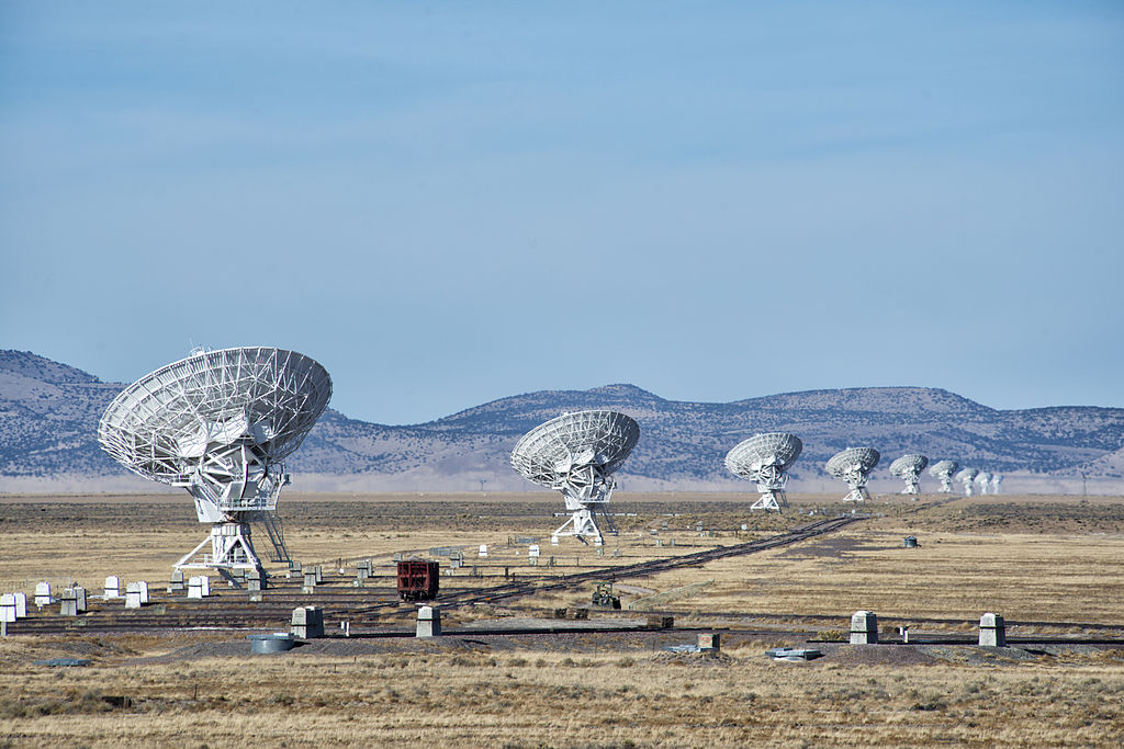 Karl G. JanskyVery Large Array, Nové Mexiko. Kredit: John Fowler / Wikimedia Commons.