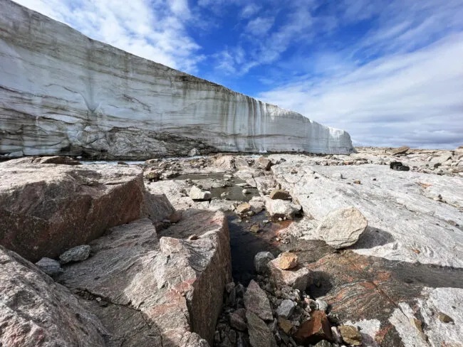 Okraj ledovce Barnes Ice Cap. Kredit: Nicolás Young.