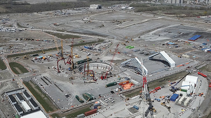 Staveniště malých modulárních reaktorů BWRX v elektrárně Darlington (zdroj OPG).