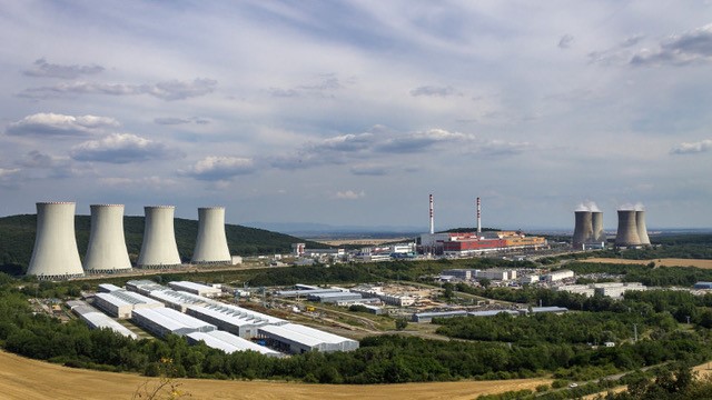 Jaderná elektrárna Mochovce (zdroj Slovenské elektrárny).