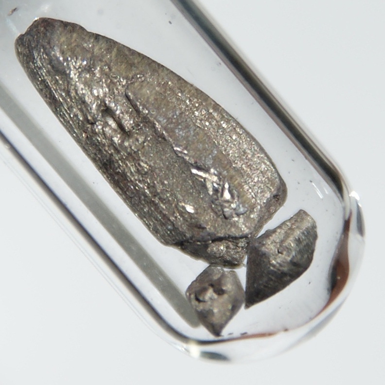 Strategické europium. Kredit: Chemical Elements - A Virtual Museum (Jumk.de Webprojects), Wikimedia Commons, CC BY-SA 4.0.