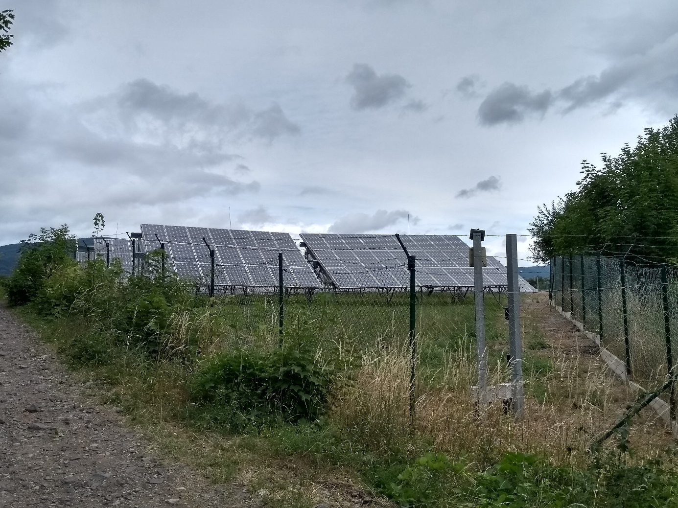 Fotovoltaická elektrárna na severozápadě Čech (foto Vladimír Wagner).
