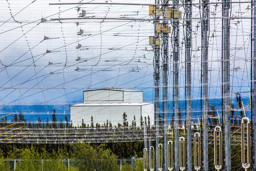 HAARP zÂ dÄ›sivĂ© blĂ­zkosti. Kredit. UAF.