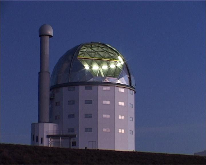 Southern African Large Telescope. Kredit: SALT / Wikimedia Commons.