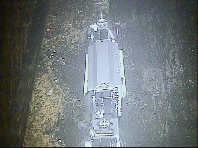 Druhý robot při průzkumu nitra kontejnmentu druhého bloku (zdroj TEPCO).