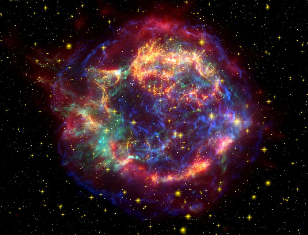 PozĹŻstatek supernovy Cassiopeia A. Kredit: NASA / JPL-Caltech.