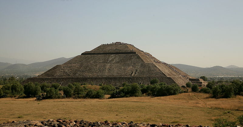 TakzvanĂˇ Pyramida Slunce, TeotihuacĂˇn. Kredit: Wernervp / Wikimedia Commons.