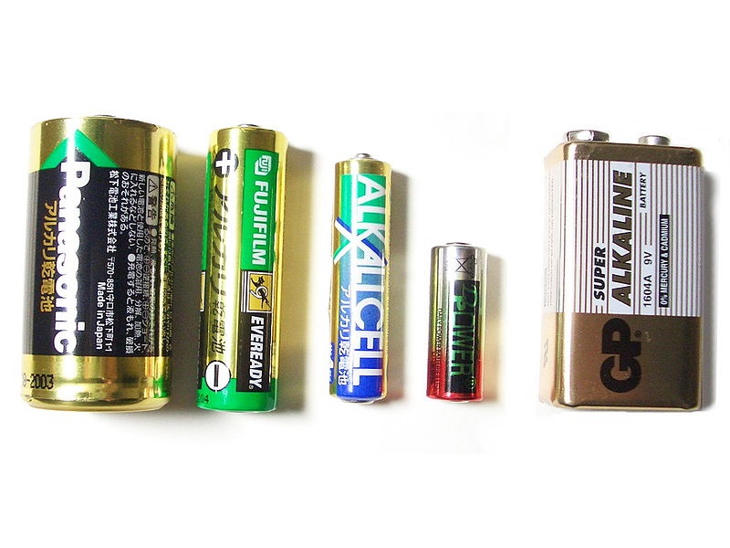 Končí éra klasických baterií? Kredit: Aney / Wikimedia Commons.