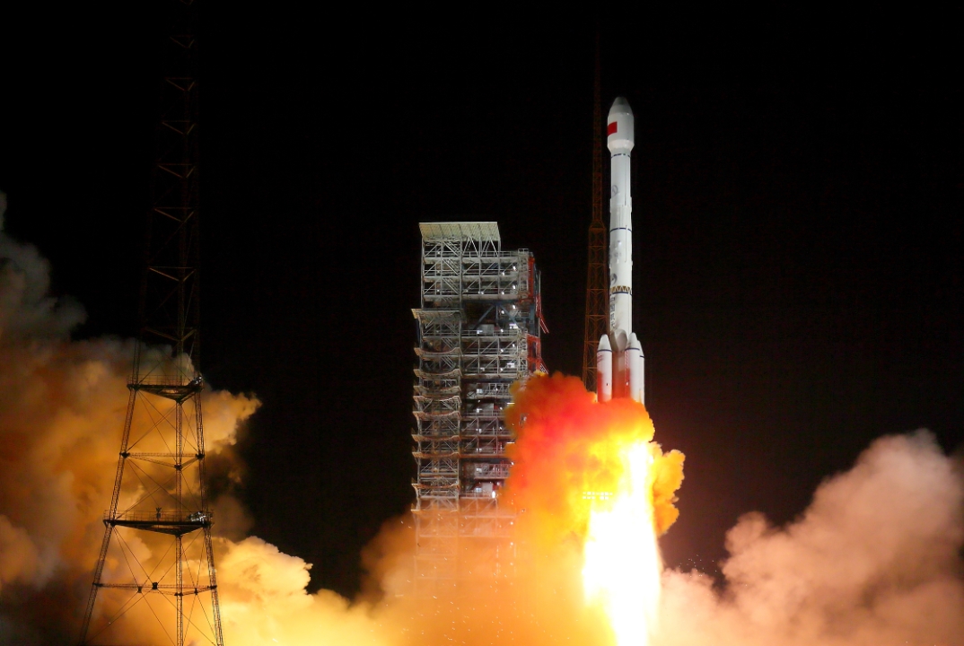 Start rakety se sondou Čchang-e 4 video ze startu je zde: https://www.youtube.com/watch?v=CZYNfnz3RBo