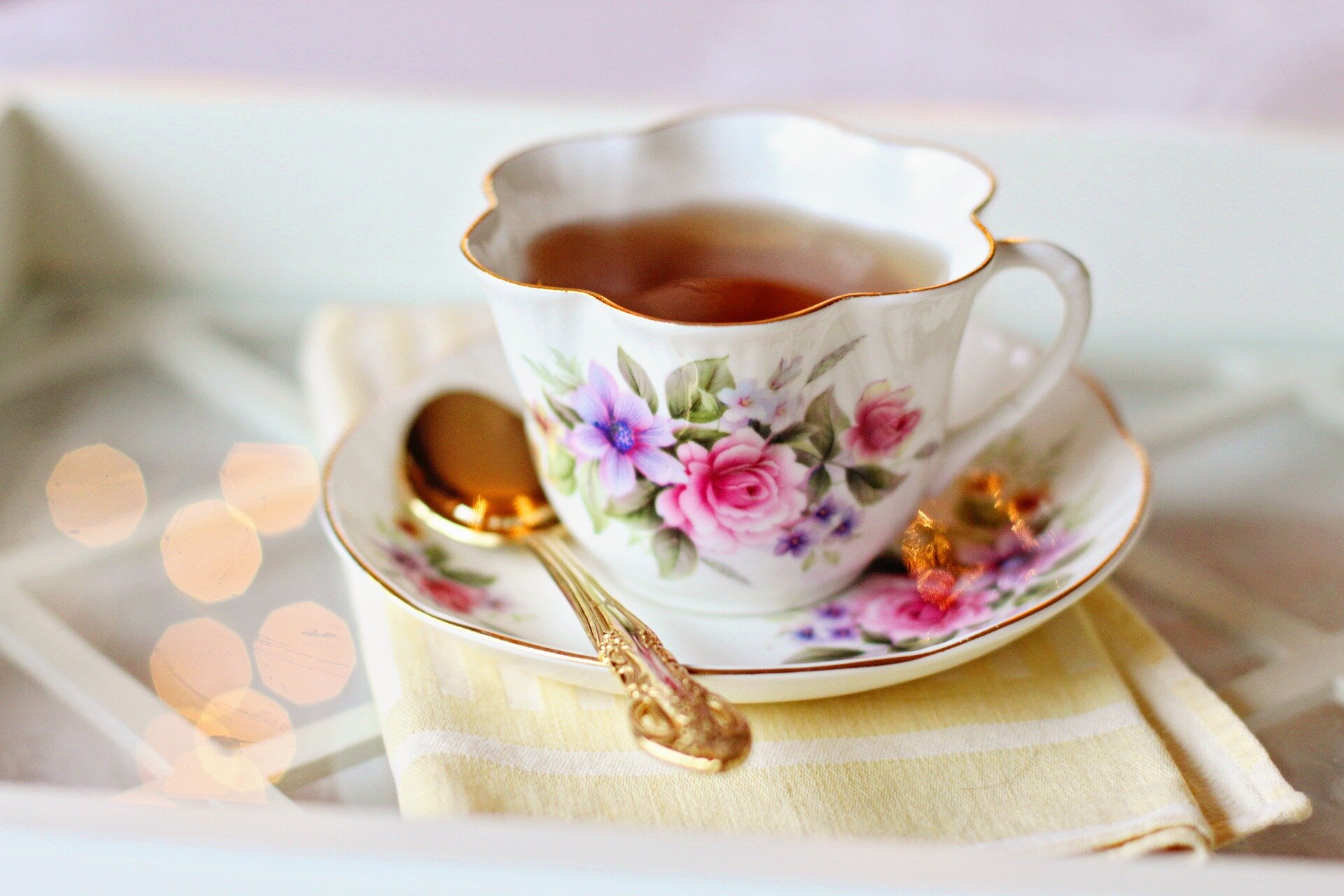 Jsou v mém šálku čaje prospěšné polyfenoly, nebo rakovinotvorné vedlejší produkty desinfekce? Kredit: Veřejná doména Pixabay/CC0