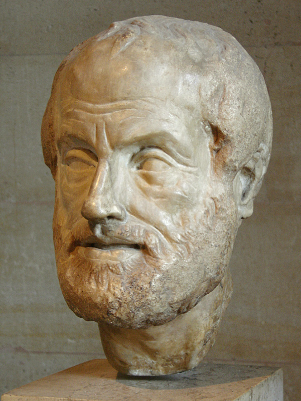 Aristoteles:  â€žÄŤlovÄ›k je zoon politiconâ€ś. Ĺ?Ă­mskĂˇ kopie ztracenĂ© antickĂ© bronzovĂ© sochy. Ke shlĂ©dnutĂ­ v MusĂ©e du Louvre. (Kredit foto: Eric Gaba â€“ Wikimedia Commons)