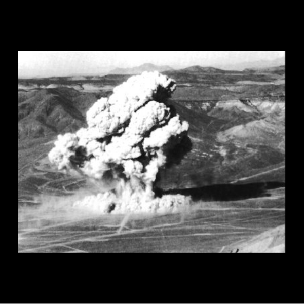 První americký podzemní test Buster-Jangle Uncle, 29. 11. 1951. Kredit: Nuclear Weapon Archive.