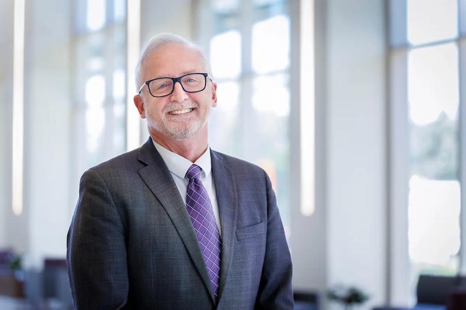 James Dalton byl členem týmu, který před 25 lety objevil ostarin. Dnes má na svém kontě více než 500 mezinárodních patentů a zastává funkci rektora Lousiana State University. (Kredit: LSU).