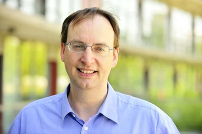 Christian Kurts: „Když lidské makrofágy likvidují vysloužilé červené krvinky, vstřebávají železo z jejich hemu.“ (Zdroj: University of Bonn)