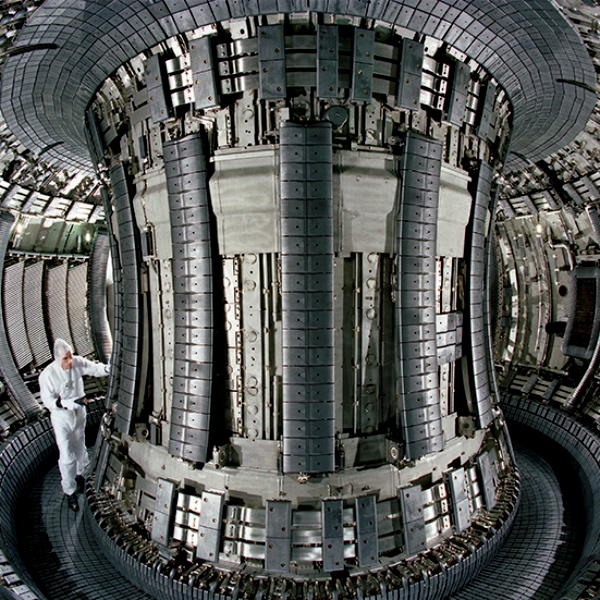 Britský fúzní reaktor JET. Kredit: Eurofusion.