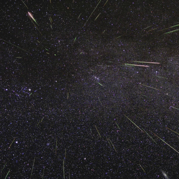 Dočkáme se umělého roje meteoritů. Kredit: NASA/JPL.