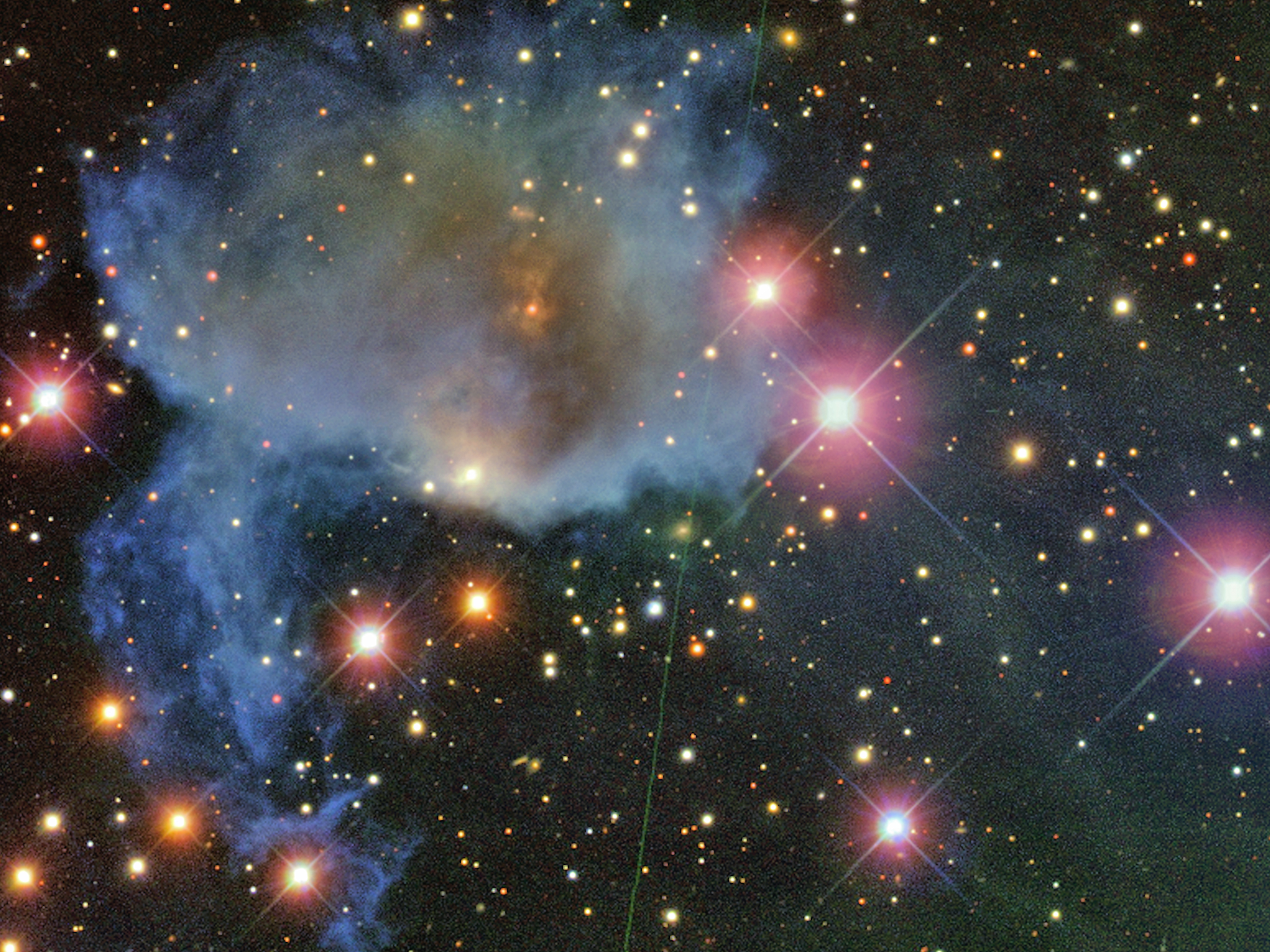 Mezihvězdné plyno-prachové mračno v souhvězdí Orionu. Kredit: Giuseppe Donatiello.