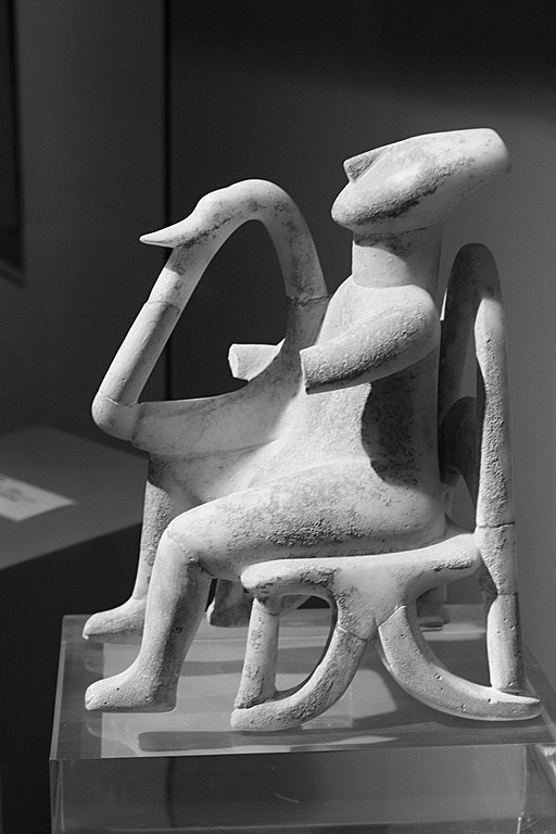 Hudebník z Keru, 2800-2300 před n. l. Goulandrisovo Muzeum kykladského umění v Athénách, č. 724. Kredit: Zde, Wikimedia Commons.