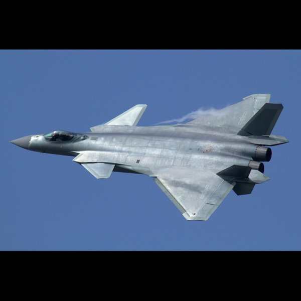 Prototyp Chengdu J-20 na letecké show Airshow China 2016 v Ču-chaji. Kredit: Alert5 / Wikimedia Commons.