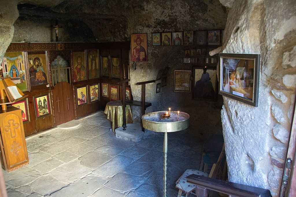 Jeskynní kostelík v Matale. Kredit: Zde, Wikimedia Commons.