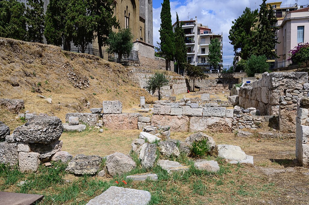 Kerameikos, cesta k Platónově Akadémii. Kredit: Zde, Wikimedia Commons. Licence CC 4.0.