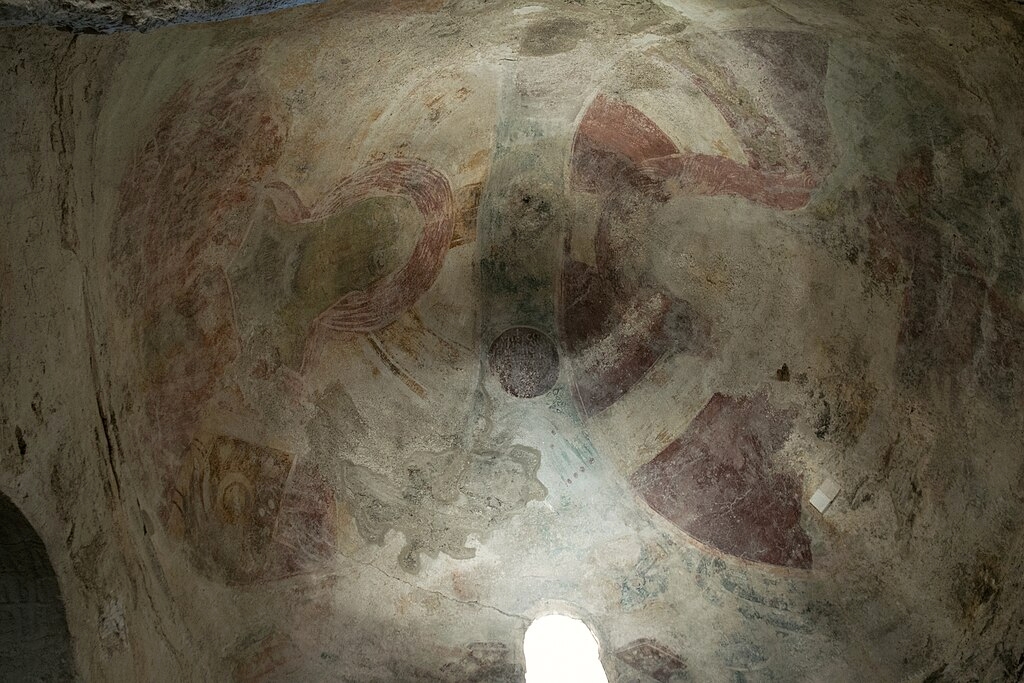 Fresky na klenbě, 6. až 7. století. Kredit: Zde, Wikimedia Commons. Licence CC 4.0.