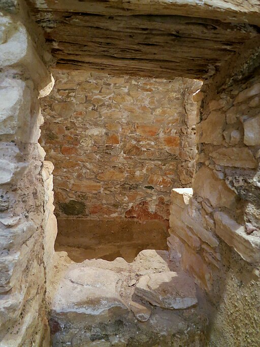 Baptistérion, 6. až 10. století, původně samostatná stavba. Kredit: Zde, Wikimedia Commons. Licence CC 4.0.