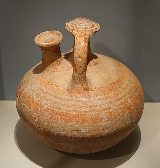 Mykénská třmínková nádoba. LH III B, 13. století před n. l. Middlebury College Museum of Art, Middlebury, Vermont, USA. Kredit: Daderot, Wikimedia Commons. Licence CC 1.0.
