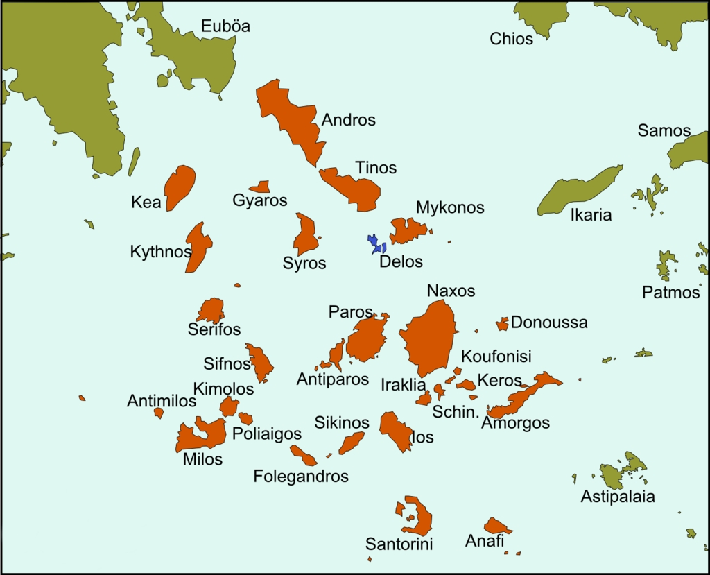 Délos (modře) v souostroví Kyklady (červeně). Kredit: Bgabel, Wikimedia Commons. Licence CC 3.0.