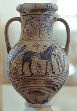 Tzv. Oslí váza, v kykladském orientalizujícím stylu, 700-650 před n. l. Archeologické muzeum na Mykonu. Kredit: Zde, Wikimedia Commons.
