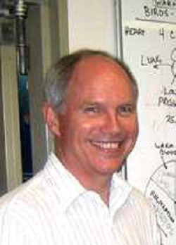 Roger S.Â Seymour, vedoucĂ­ vĂ˝zkumnĂ©ho kolektivu, profesor na University of Adelaide