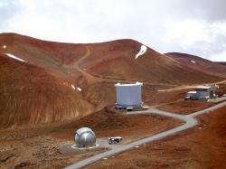 Observatoře na Mauna Kea, na ostrově Havaj. Kredit: A. Woodcraft / Wikimedia Commons.