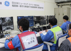 Dálkové ovládání miniponorky ROV-A při únorové akci (zdroj TEPCO).
