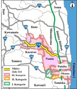 Mapa oblasti s vyznačením doposud uzavřených oblastí. Kromě malých kousků ve městech Ókuma a Futaba už jde pouze o nejsilněji kontaminované oblasti III. kategorie. Na mapě je i silniční systém. Některé ze silnic, které jsou už úplně otevřeny pro provoz, například Dálnice Džóban, procházejí i přes uzavřenou oblast. V současné době se jedná o otevření pro veškerou dopravu i silnice 114, která přes uzavřené oblasti propojuje východní pobřeží se západními částmi prefektury.